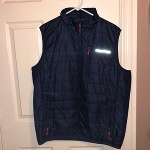 Vineyard Vines Vest Large (L)